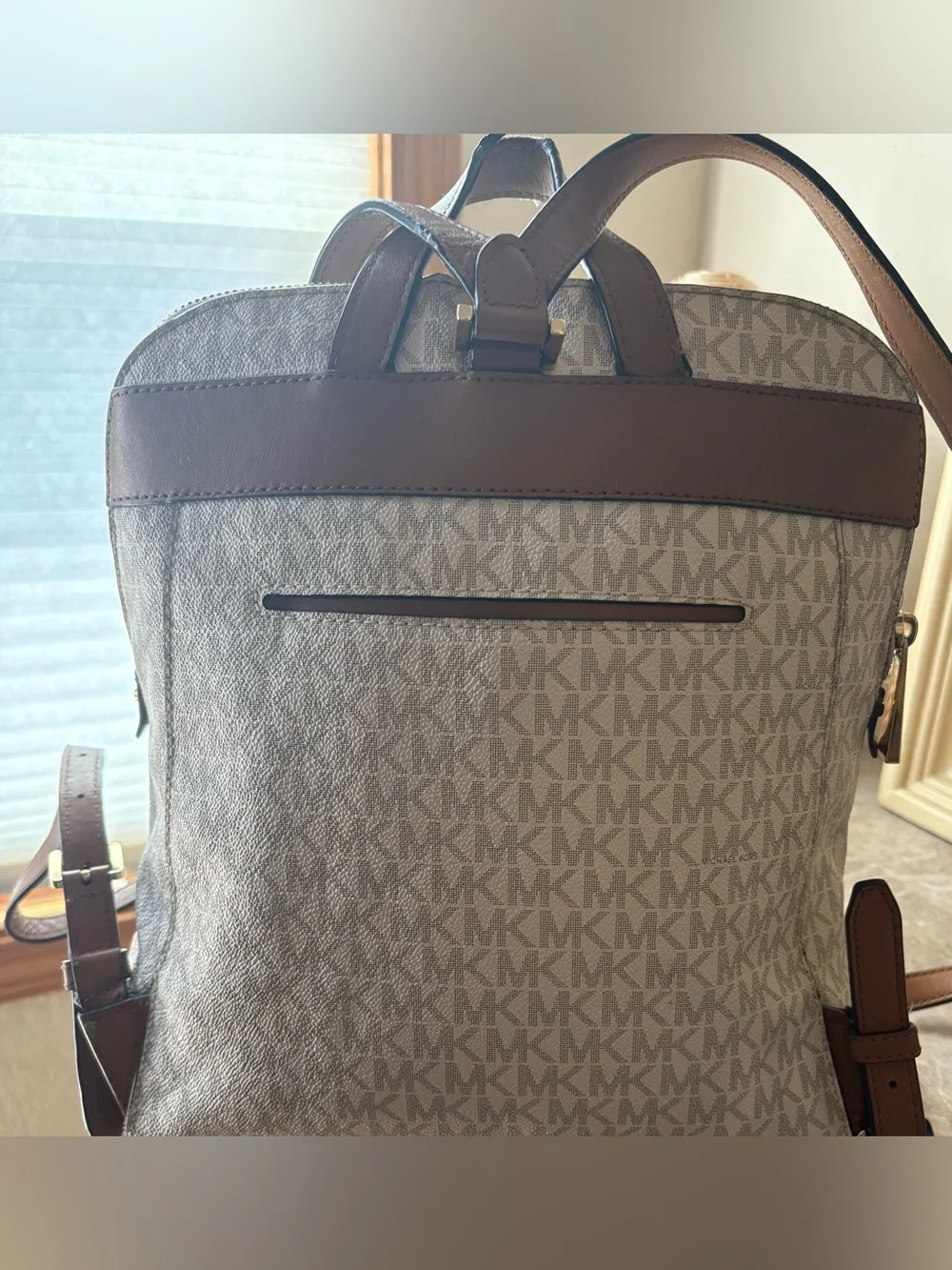 MICHAEL KORS MK Rhea Zip Medium Slim Backpack • Logo Vanilla / Acorn / Beige